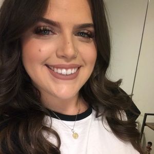 Meet your Posher, Nichole